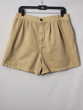 BDG Khaki Pleated-Front Shorts Size L